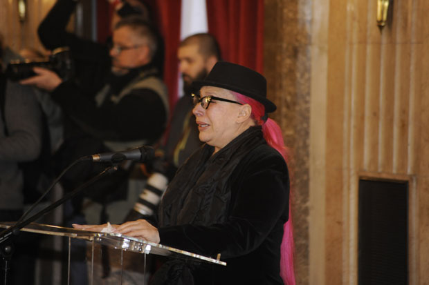 Зорица Брунцлик уз сузе: Путуј куме са анђелима, нека ти је вечна слава; Шабанов менаџер: Верујем да седиш тамо негде и певушиш (ФОТО+ВИДЕО) 